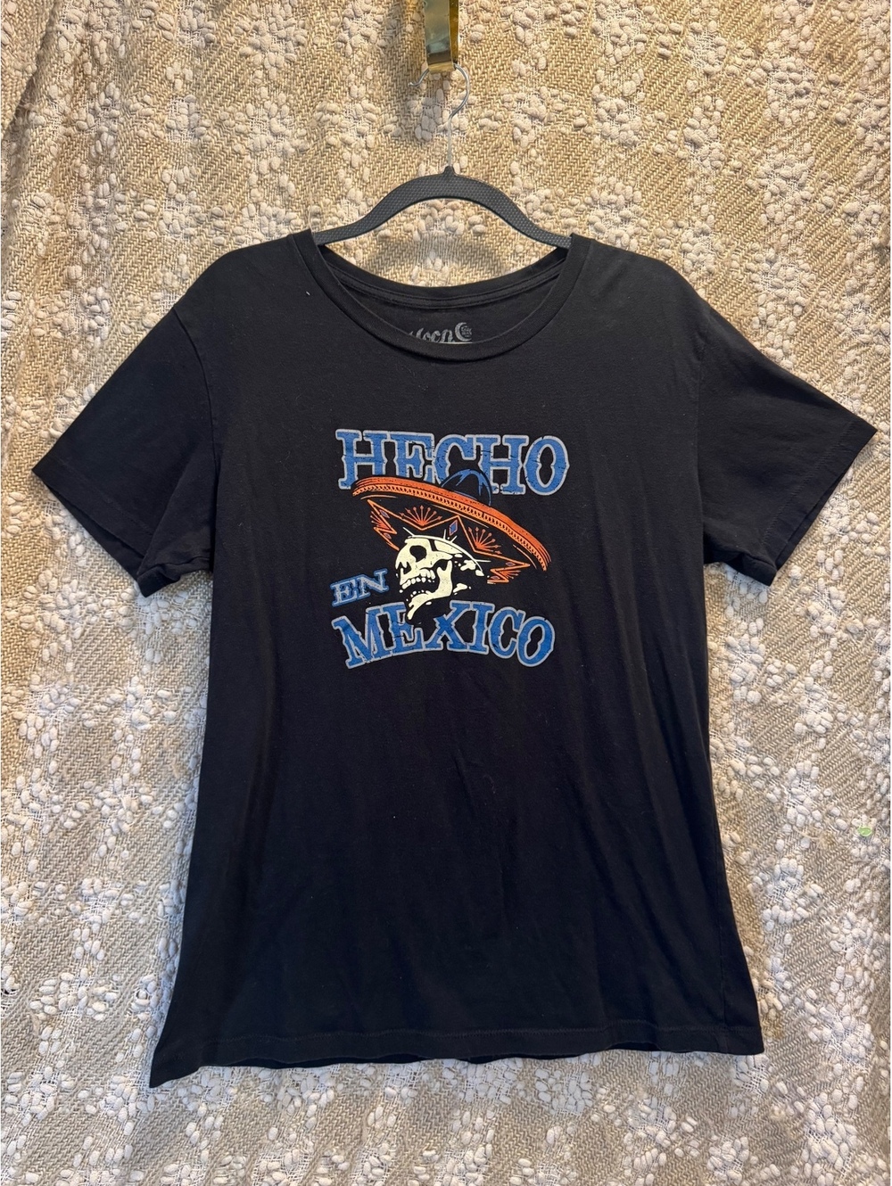 Moonshine Spirit Men's Hecho En Mexico Short Sleeve Graphic T-Shirt Size L